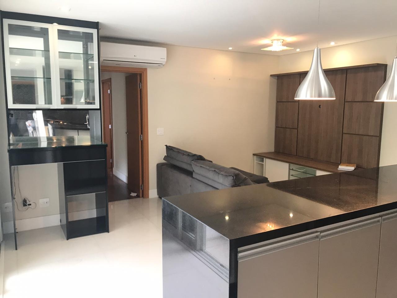 Apartamento à venda com 3 quartos, 94m² - Foto 4