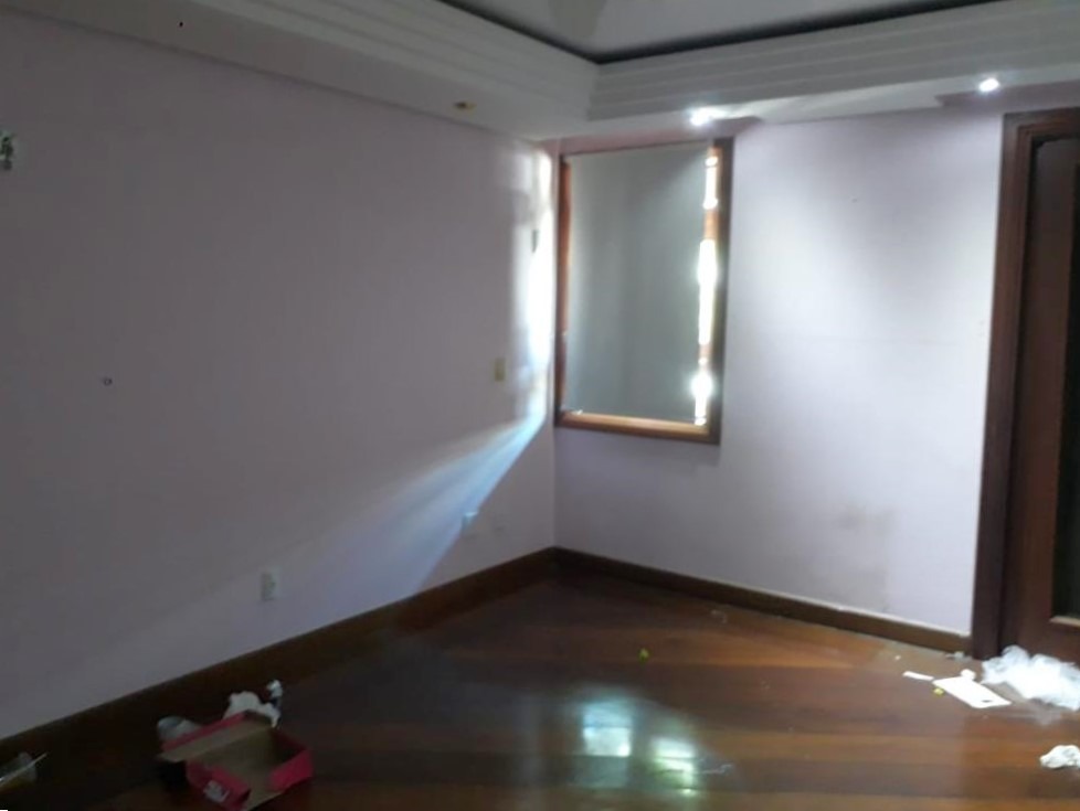 Casa à venda com 4 quartos, 550m² - Foto 15