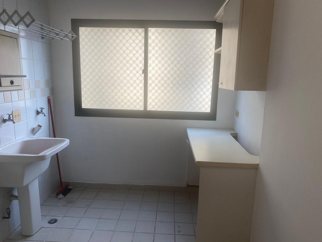 Apartamento para alugar com 3 quartos, 93m² - Foto 10