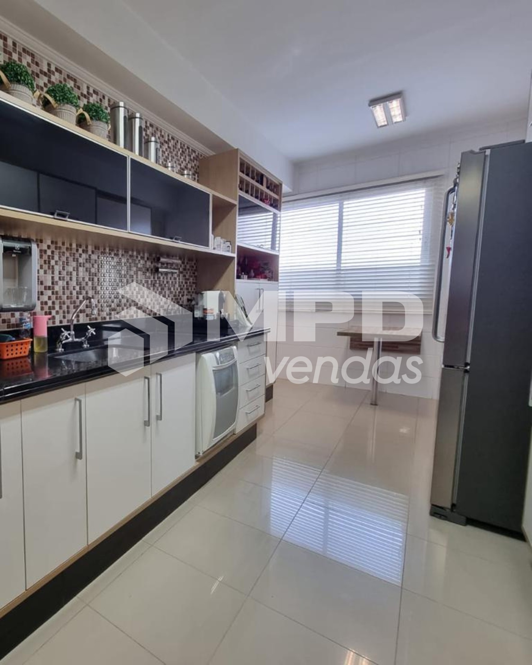 Apartamento à venda com 4 quartos, 195m² - Foto 21