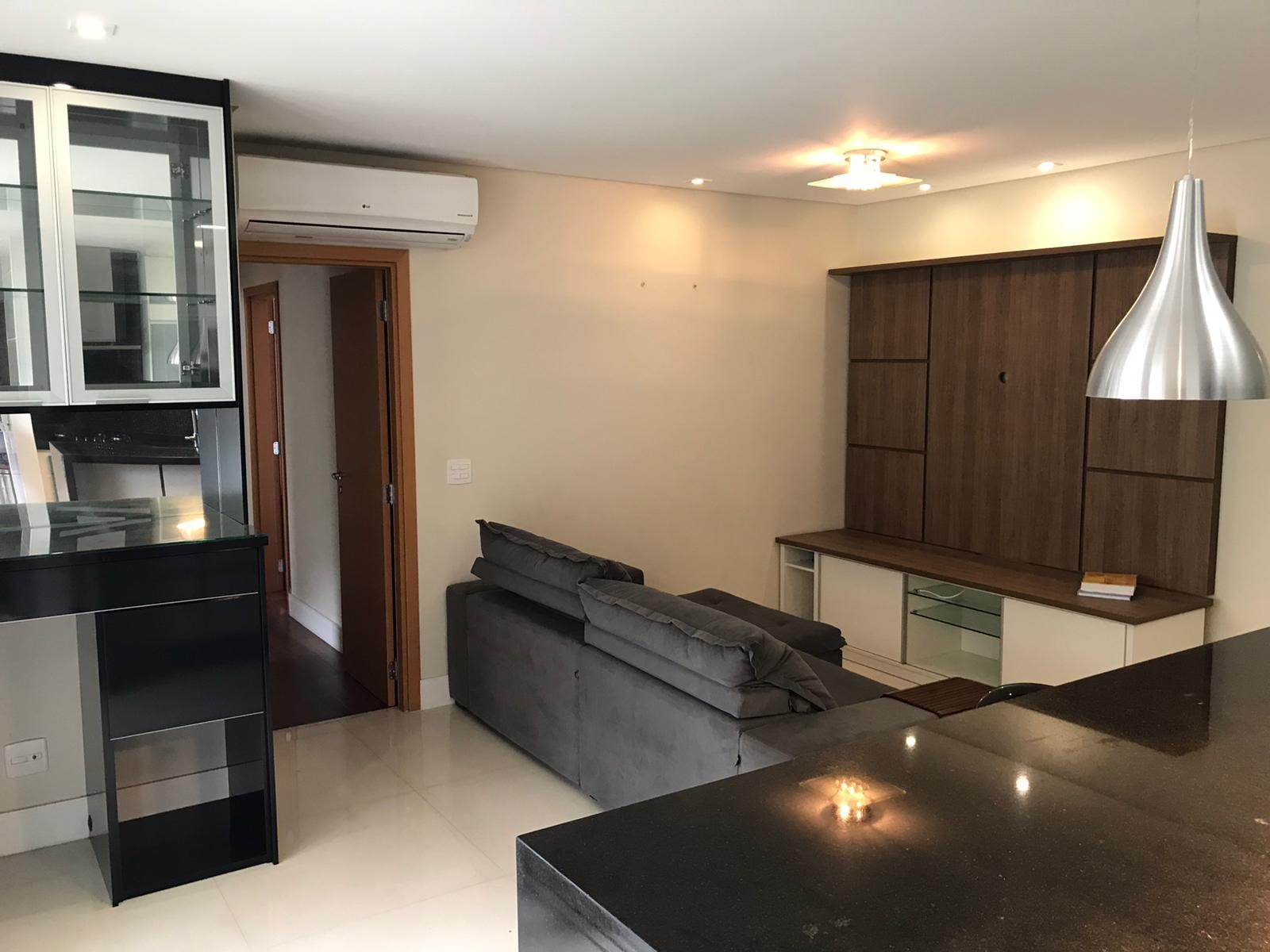 Apartamento à venda com 3 quartos, 94m² - Foto 1