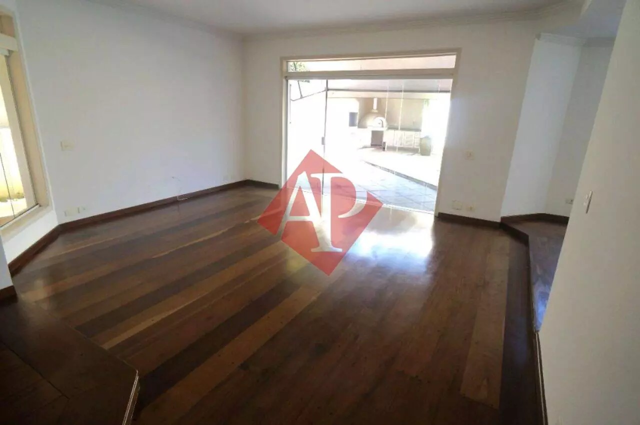 Casa à venda e aluguel com 4 quartos, 380m² - Foto 4