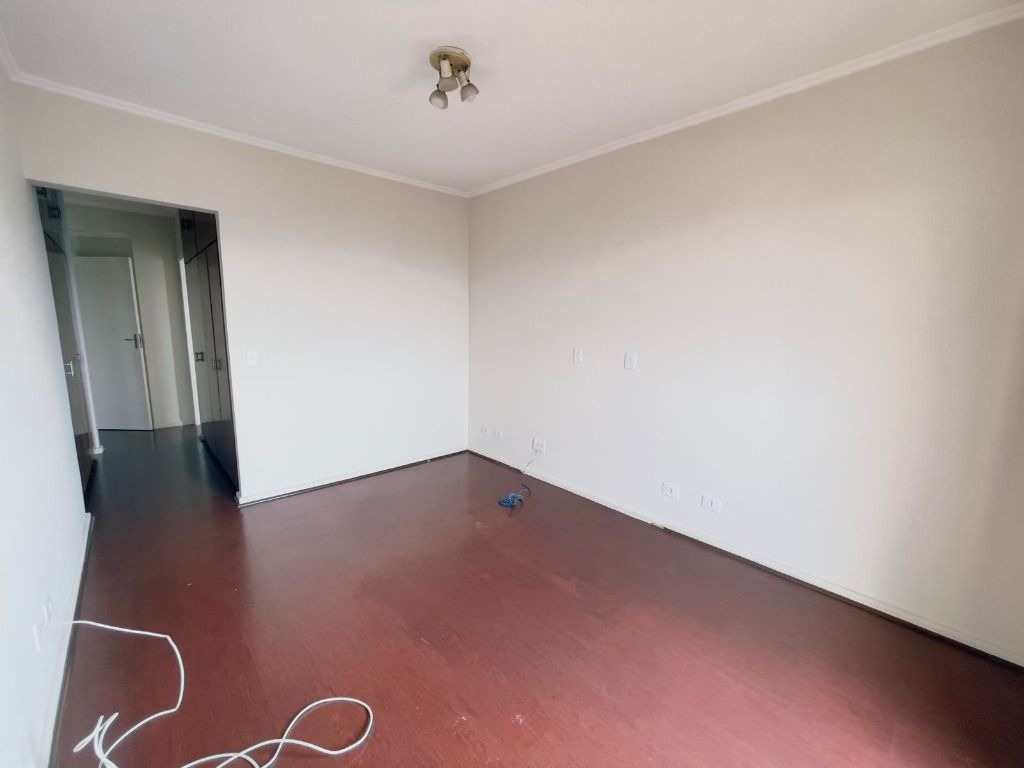 Apartamento à venda com 3 quartos, 144m² - Foto 12