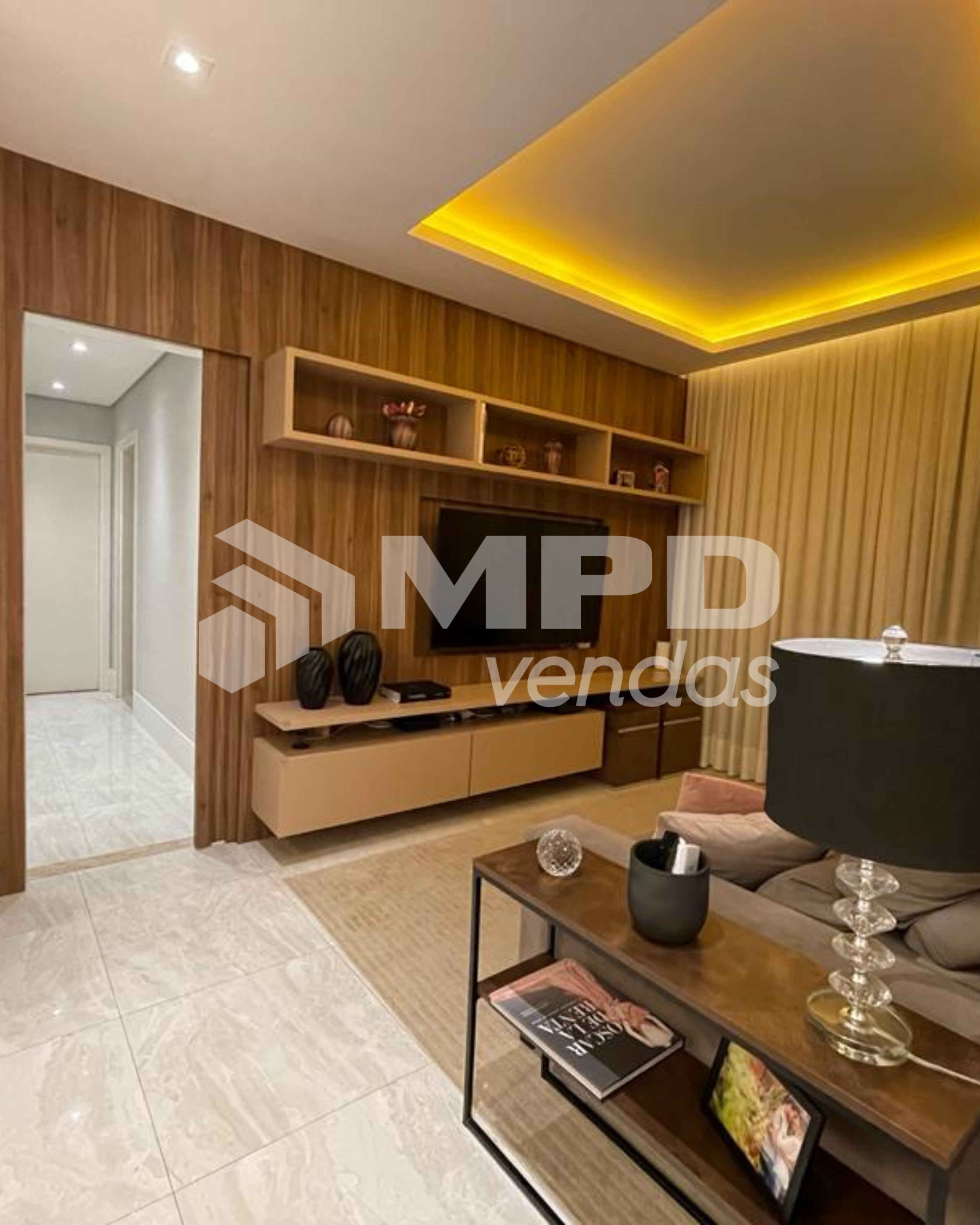 Apartamento à venda com 3 quartos, 123m² - Foto 1