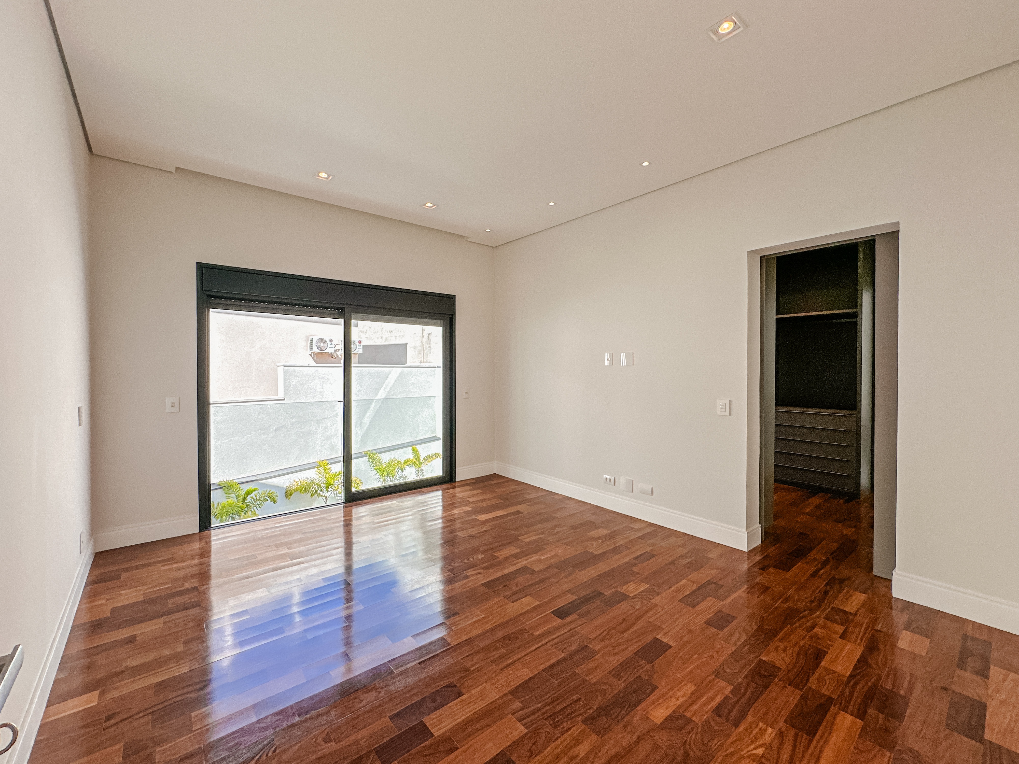 Casa à venda com 4 quartos, 638m² - Foto 16