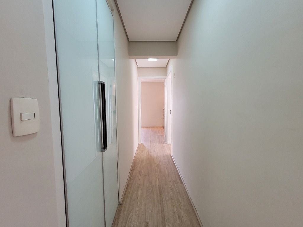 Apartamento para alugar com 3 quartos, 177m² - Foto 14