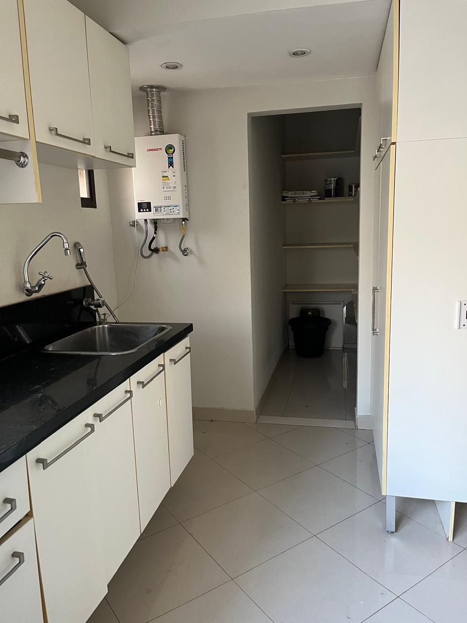 Apartamento à venda com 3 quartos, 130m² - Foto 9