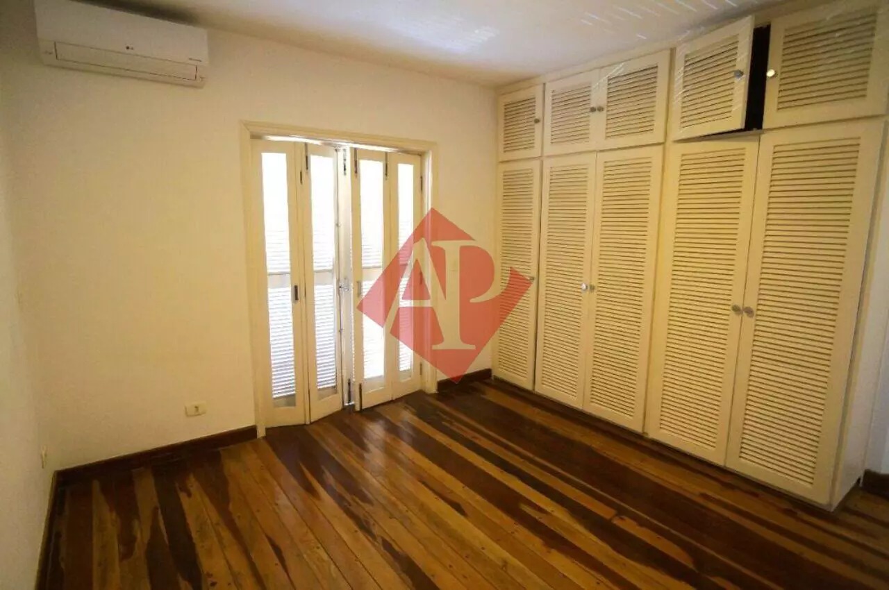 Casa à venda e aluguel com 4 quartos, 380m² - Foto 13