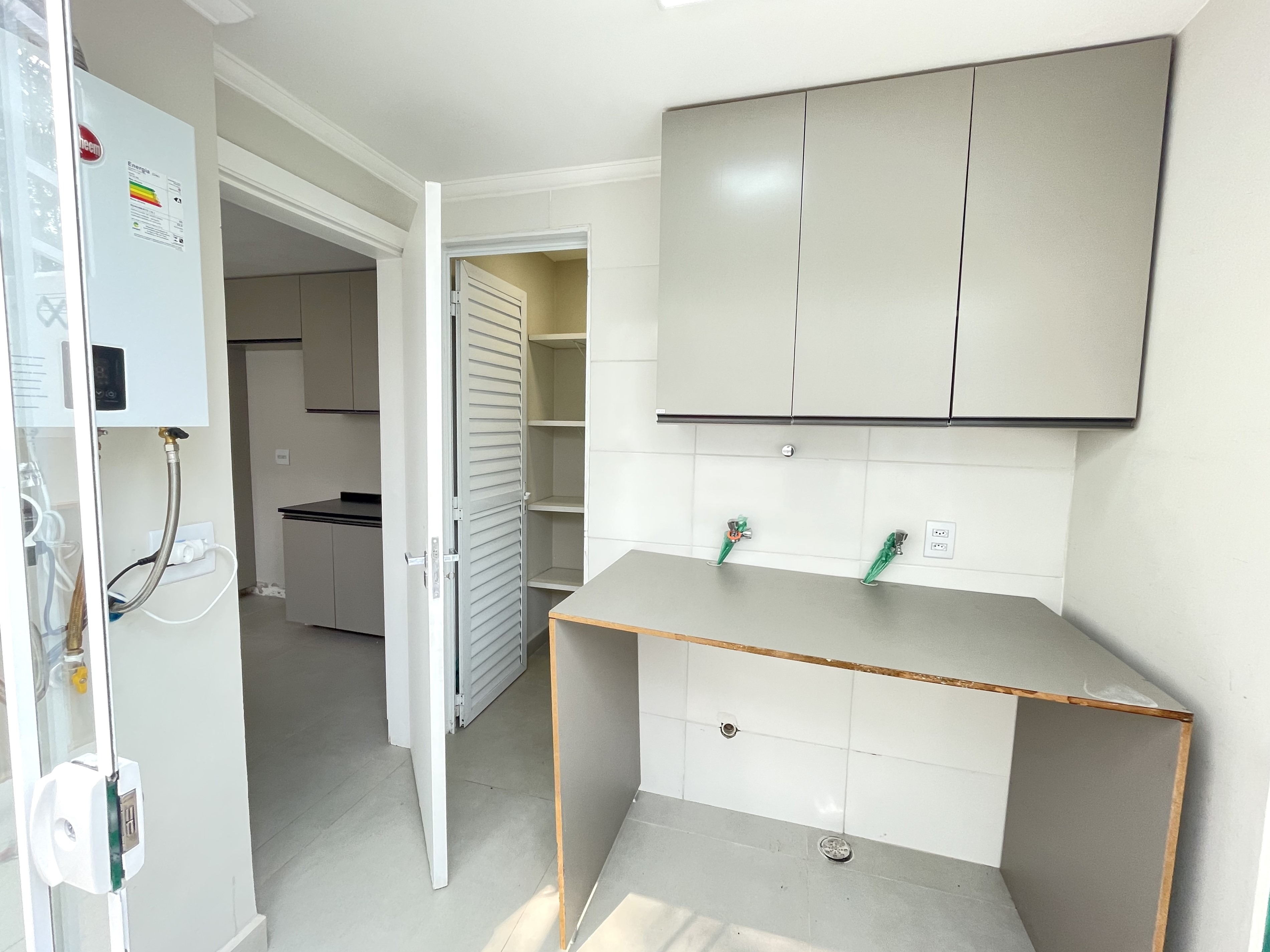 Casa à venda com 3 quartos, 180m² - Foto 19