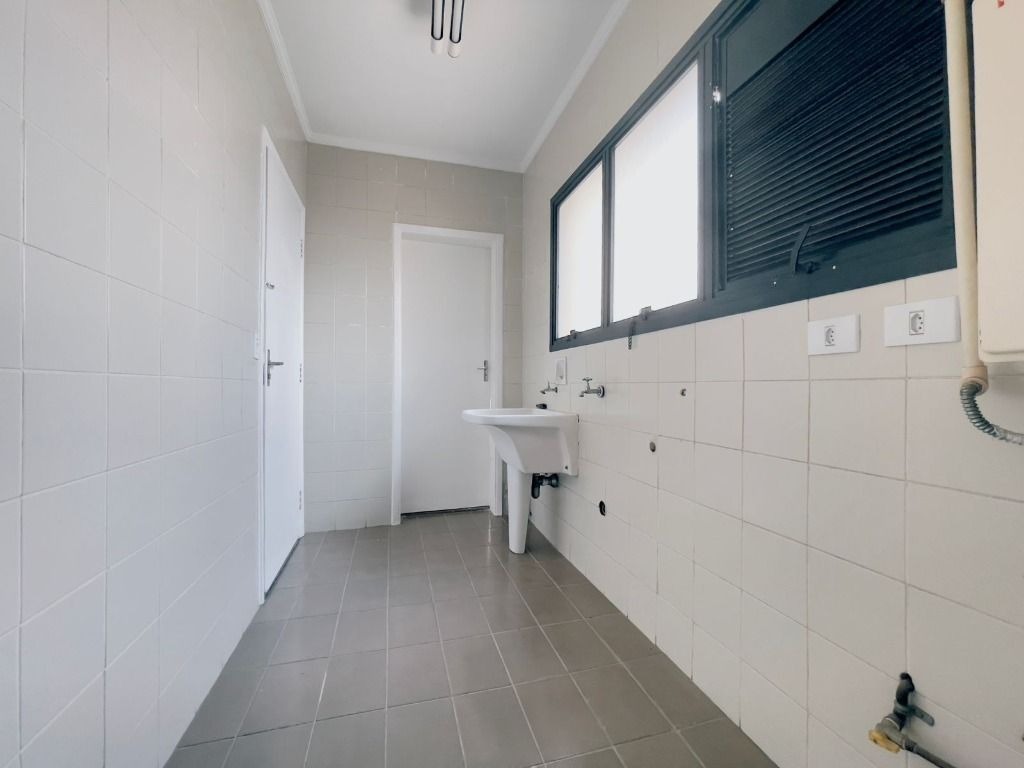 Apartamento à venda com 3 quartos, 144m² - Foto 10