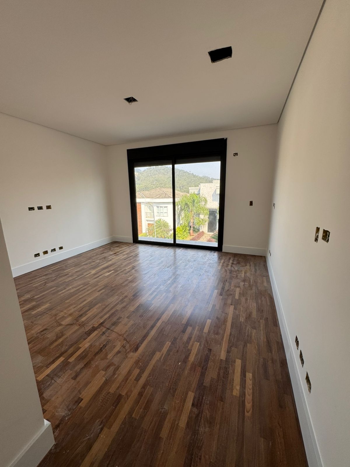 Casa à venda com 3 quartos, 420m² - Foto 9