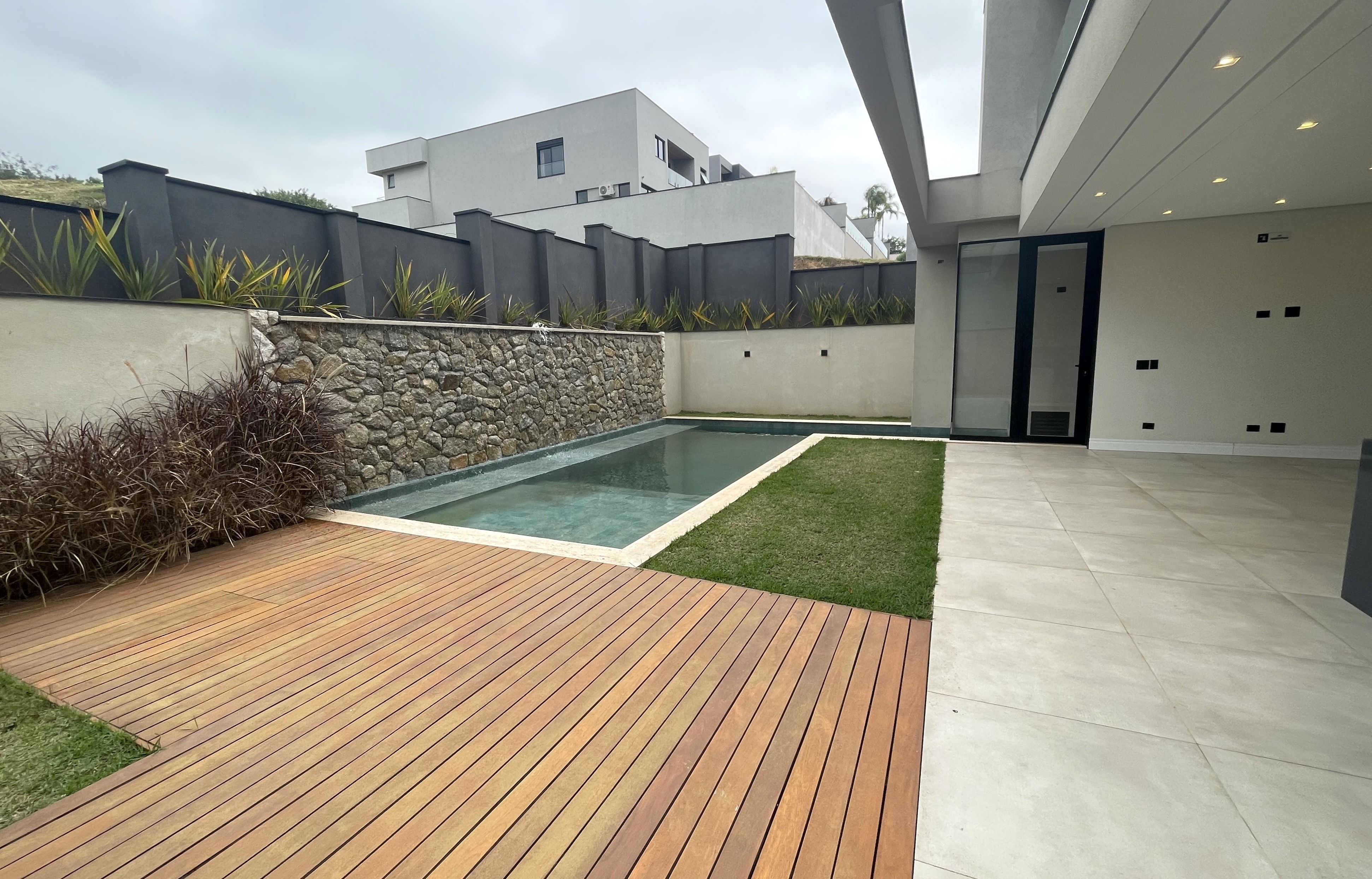 Casa à venda com 4 quartos, 440m² - Foto 32