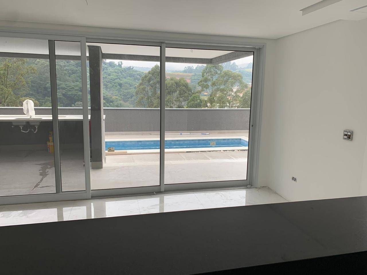 Casa à venda com 4 quartos, 347m² - Foto 7