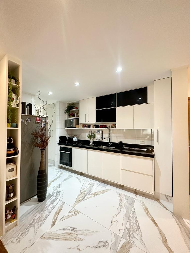 Apartamento à venda e aluguel com 3 quartos, 122m² - Foto 11