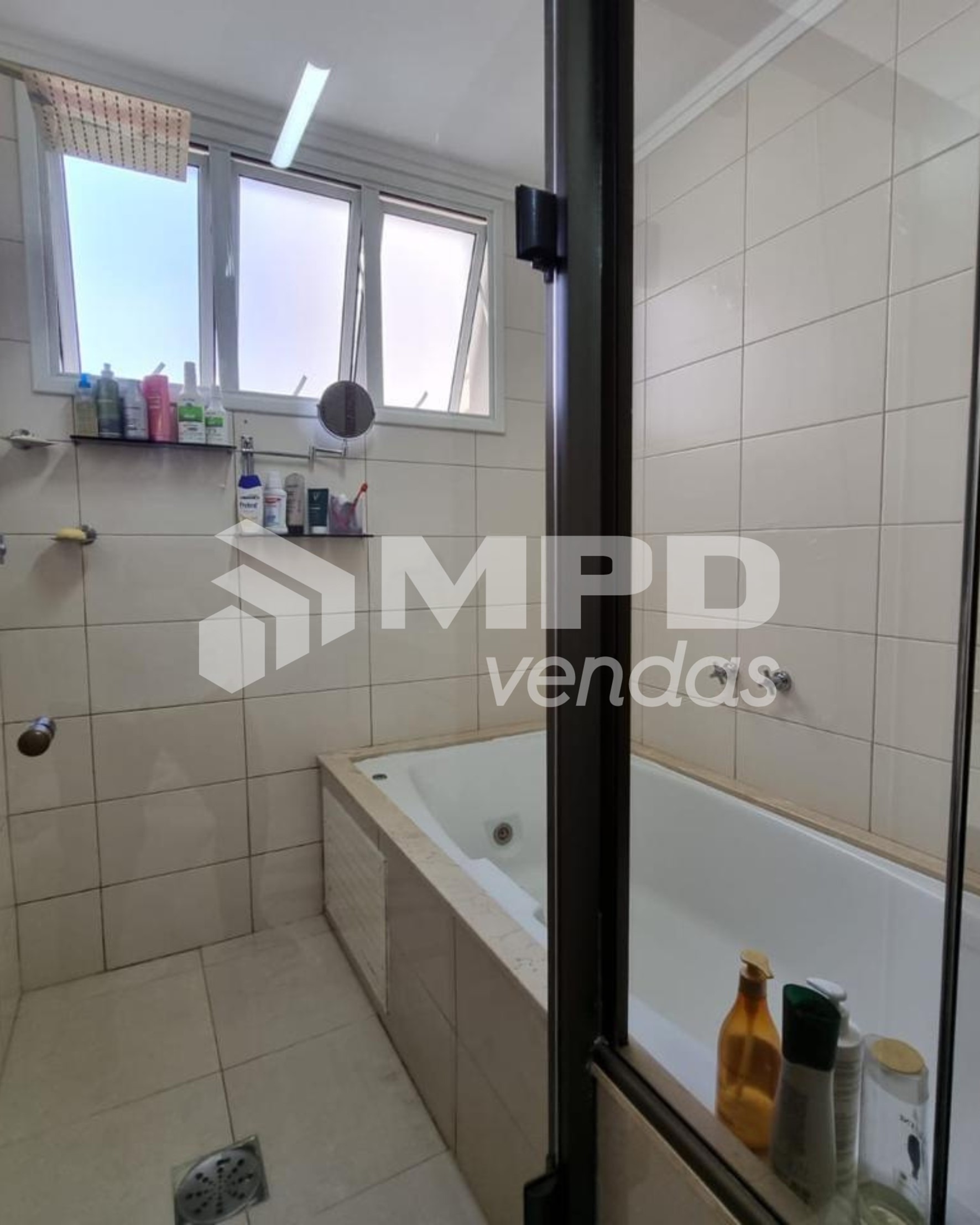 Apartamento à venda com 4 quartos, 195m² - Foto 31