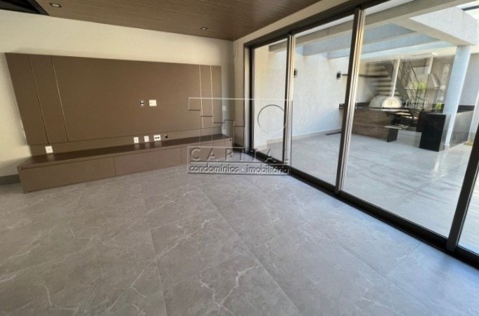 Casa para alugar com 3 quartos, 250m² - Foto 3