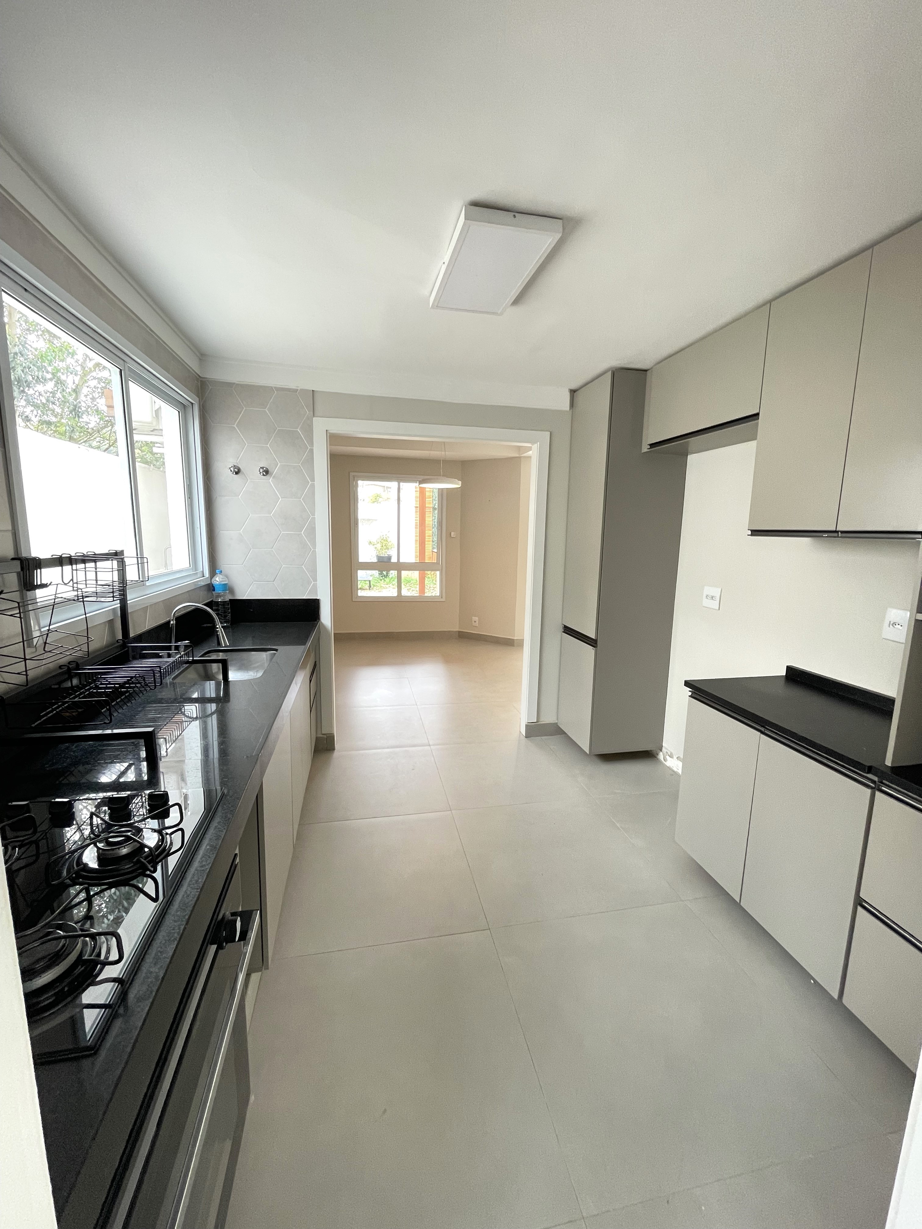 Casa à venda com 3 quartos, 180m² - Foto 16