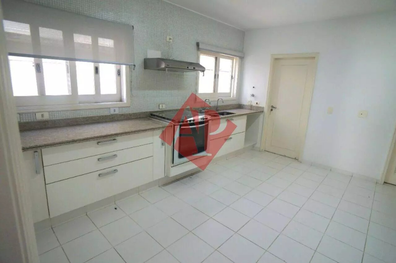 Casa à venda e aluguel com 4 quartos, 380m² - Foto 8