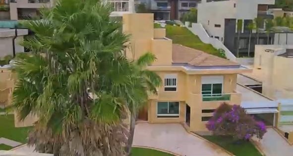 Casa de Condomínio à venda com 4 quartos, 780m² - Foto 32