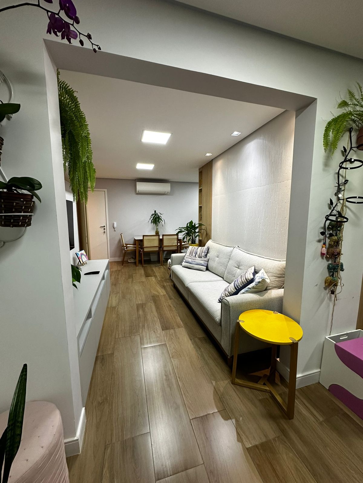 Apartamento à venda com 2 quartos, 67m² - Foto 1