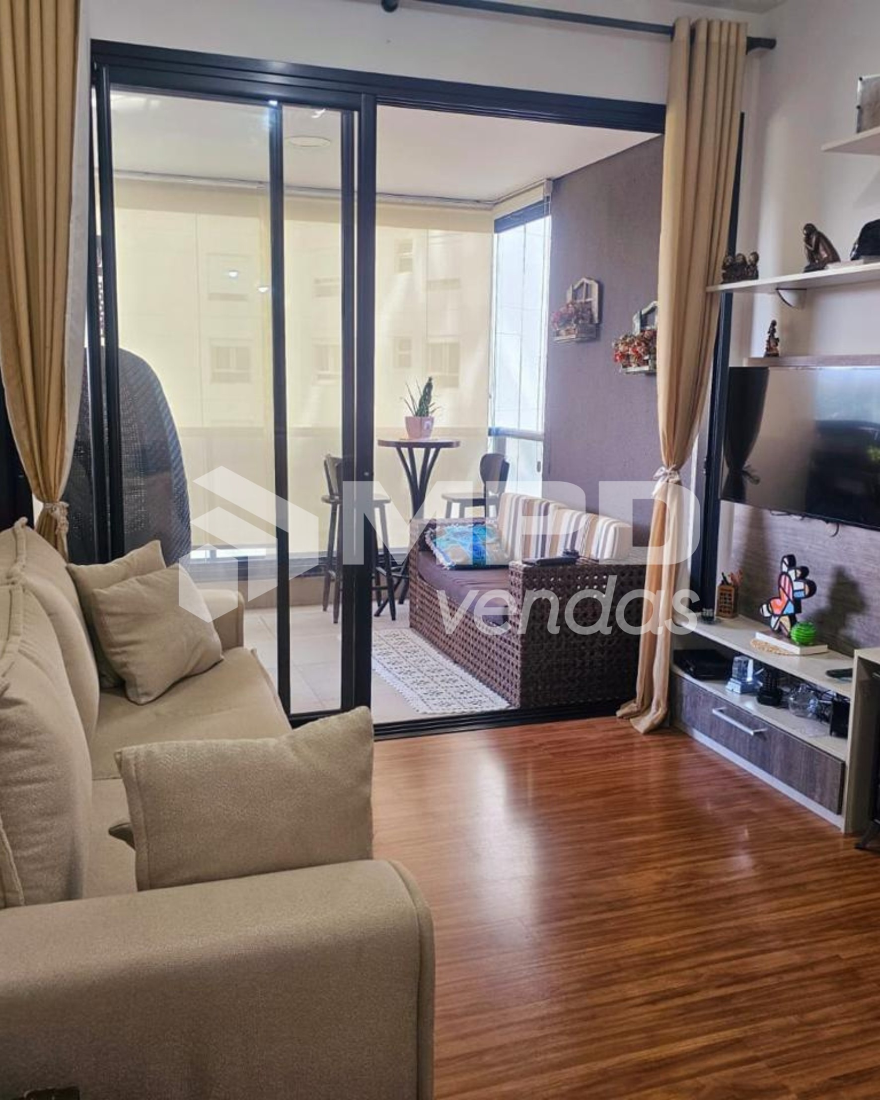 Apartamento à venda com 2 quartos, 85m² - Foto 1