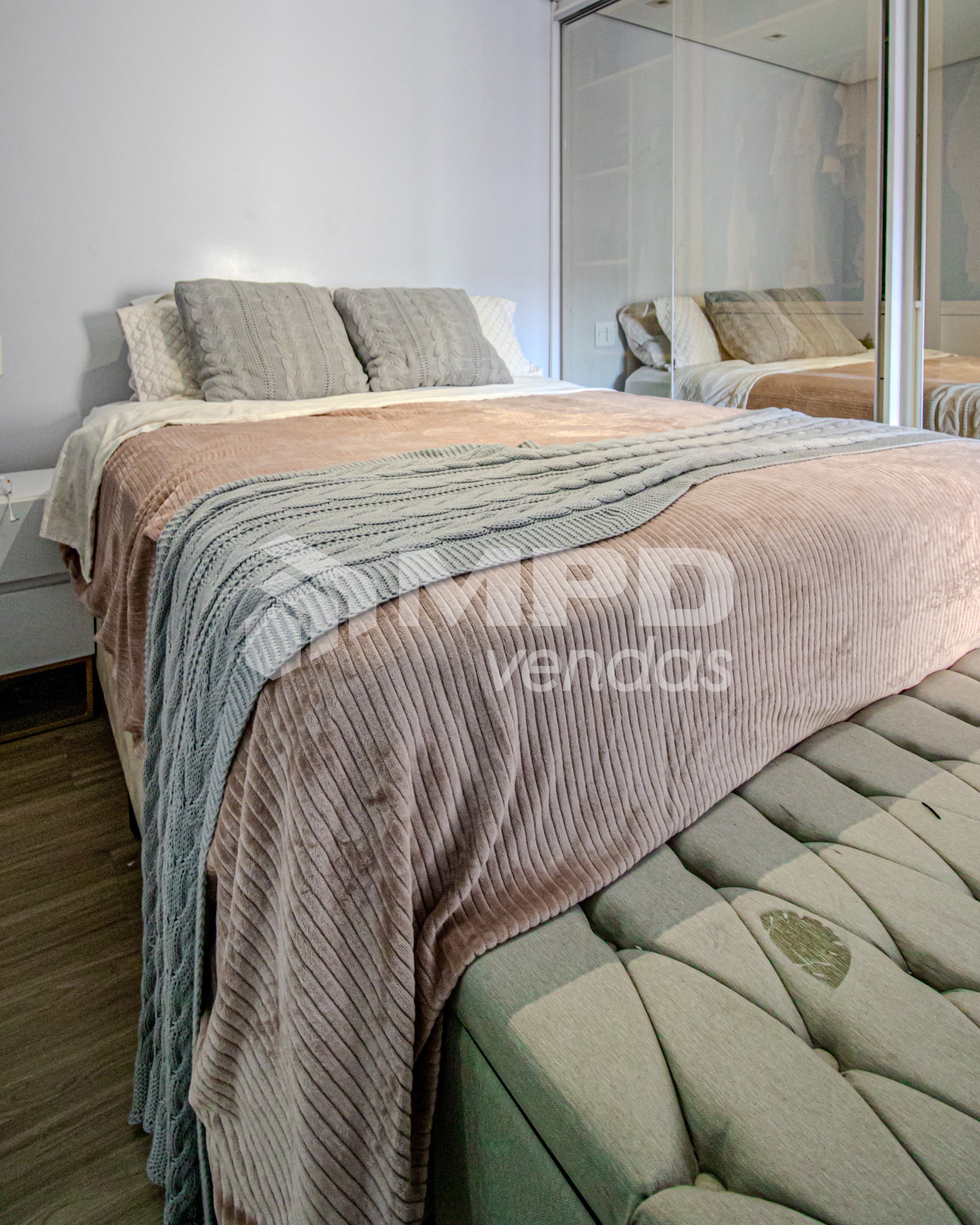 Apartamento à venda com 2 quartos, 80m² - Foto 15