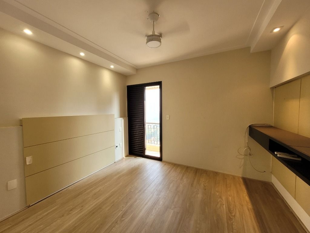 Apartamento para alugar com 3 quartos, 177m² - Foto 19