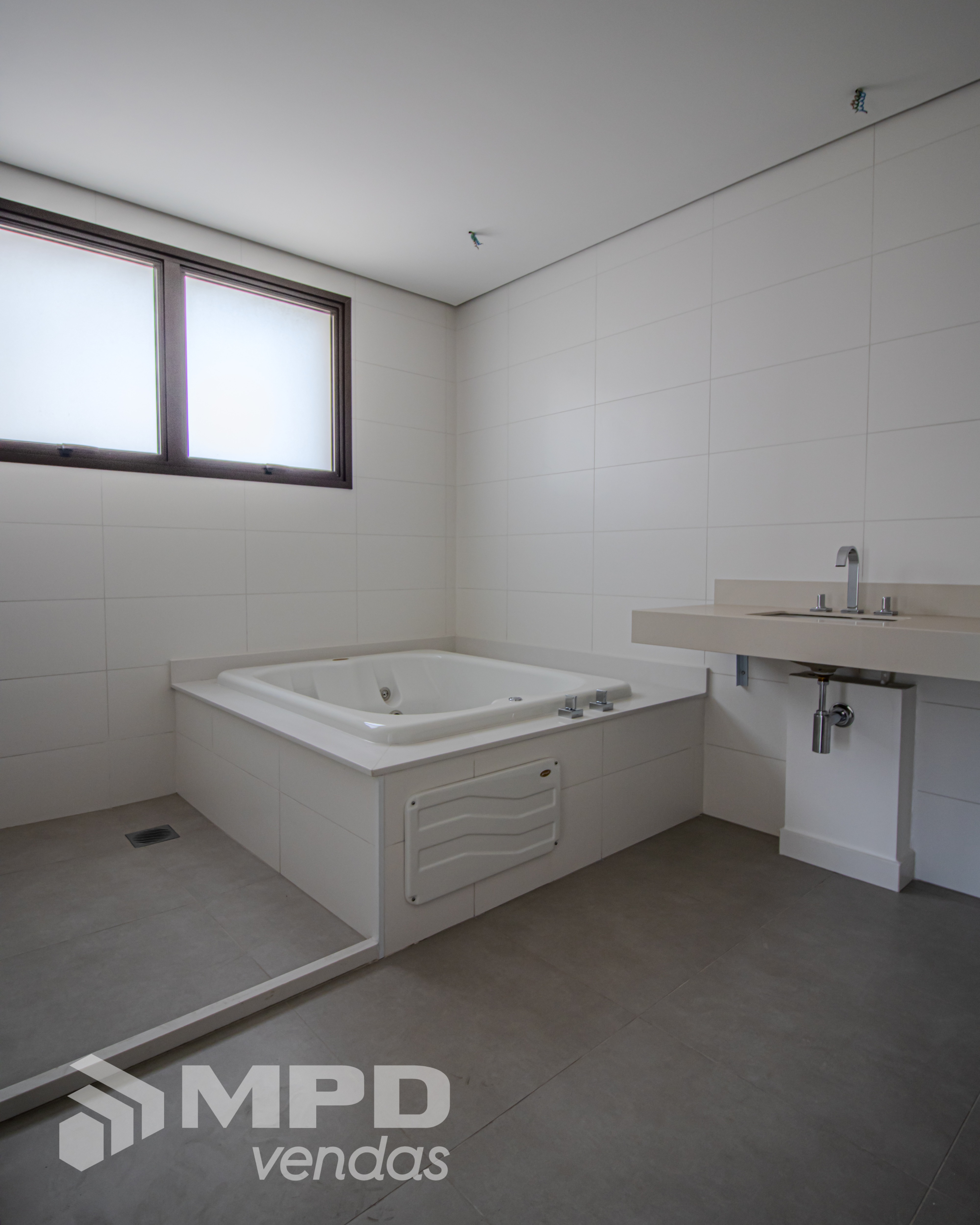 Apartamento à venda com 3 quartos, 285m² - Foto 11