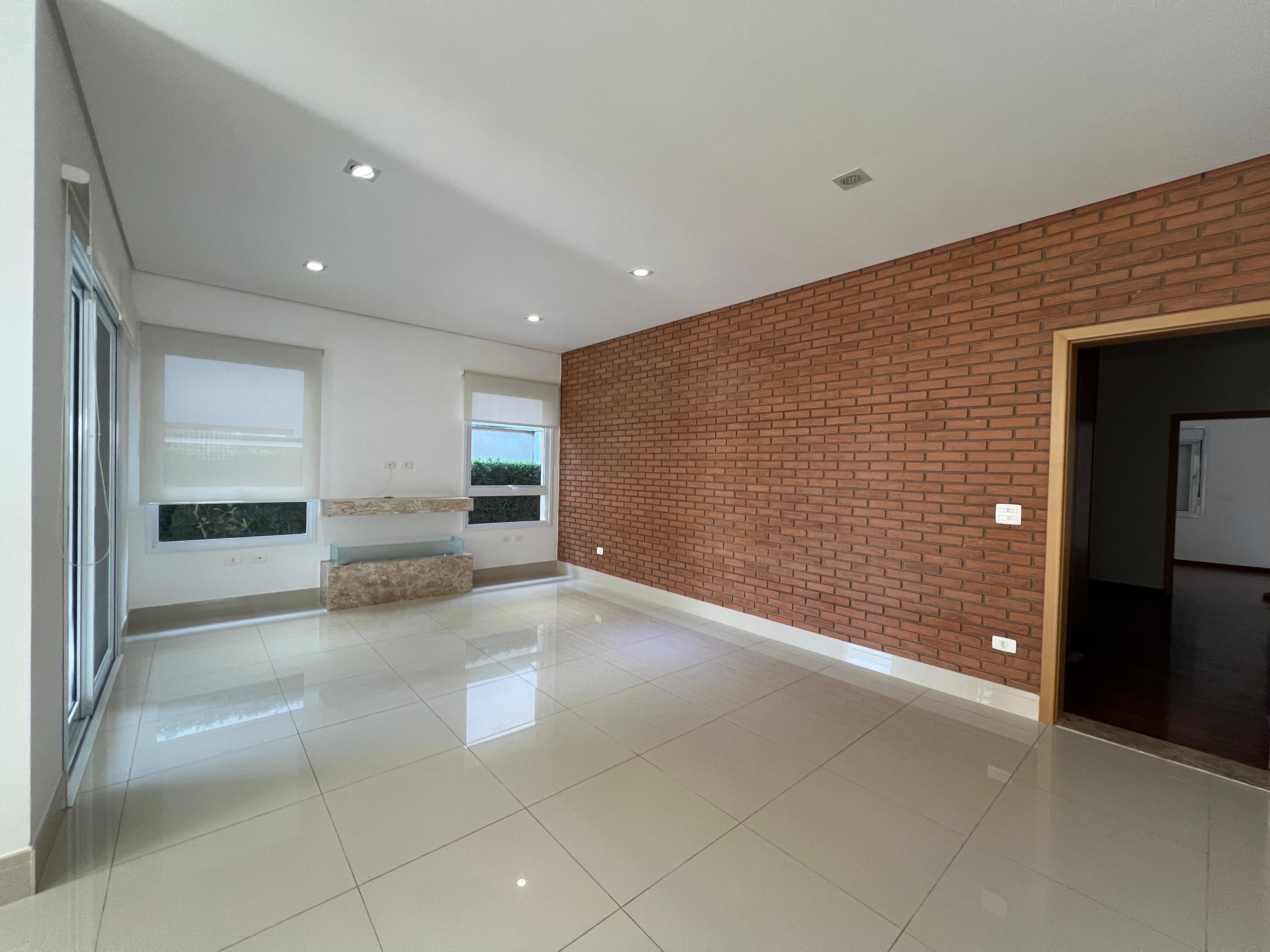 Casa de Condomínio à venda com 3 quartos, 250m² - Foto 4