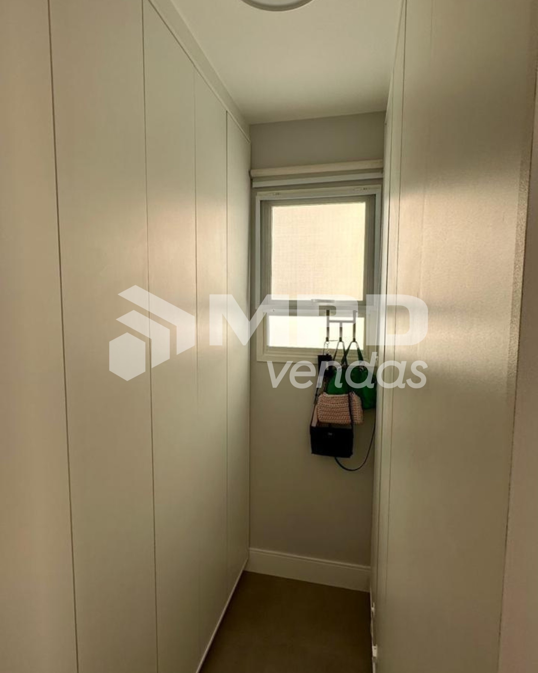 Apartamento à venda com 3 quartos, 172m² - Foto 35