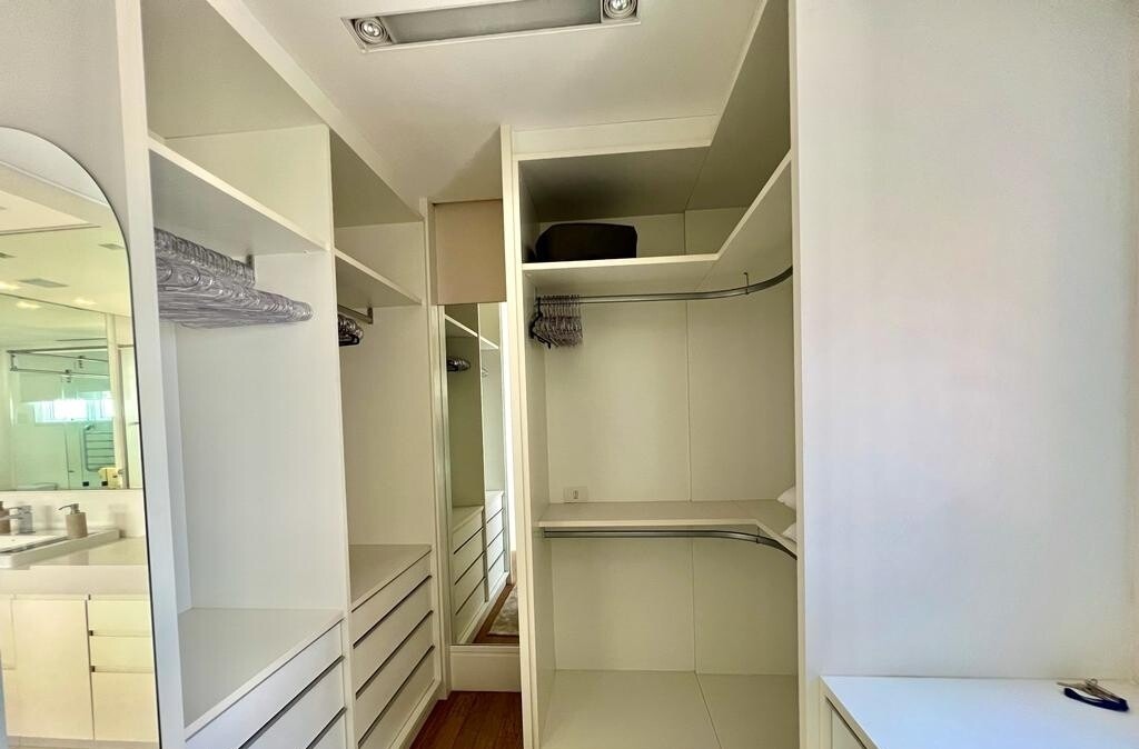 Casa de Condomínio à venda com 4 quartos, 748m² - Foto 13