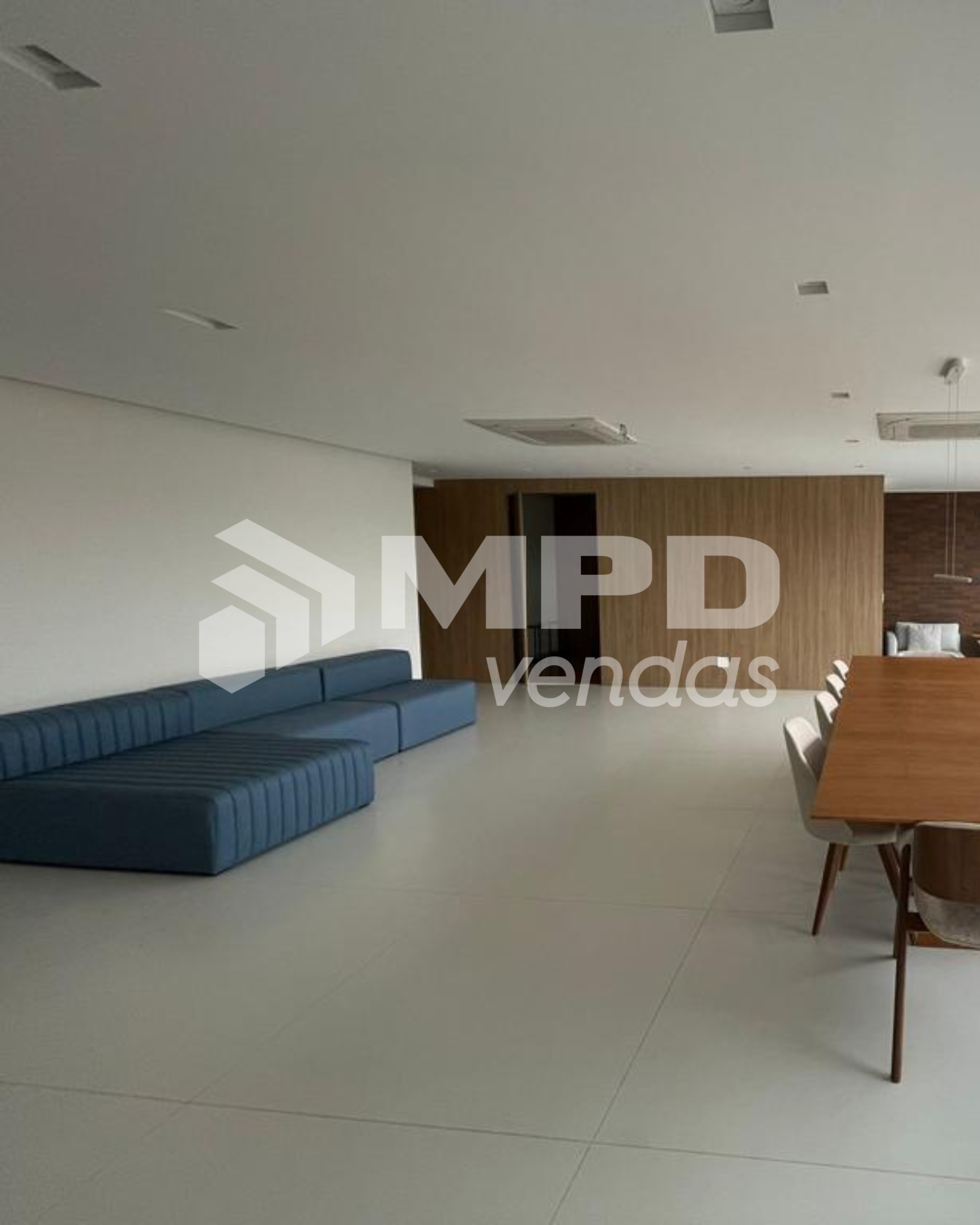 Apartamento à venda com 3 quartos, 228m² - Foto 3