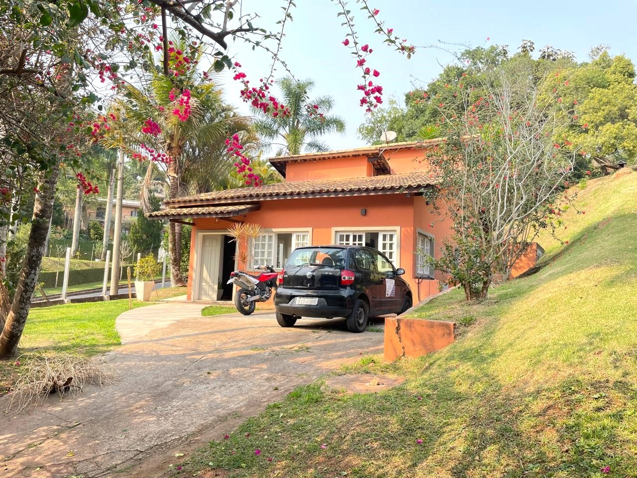 Casa à venda com 3 quartos, 100m² - Foto 2