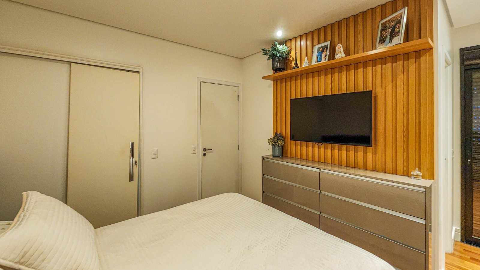 Apartamento à venda com 2 quartos, 85m² - Foto 15