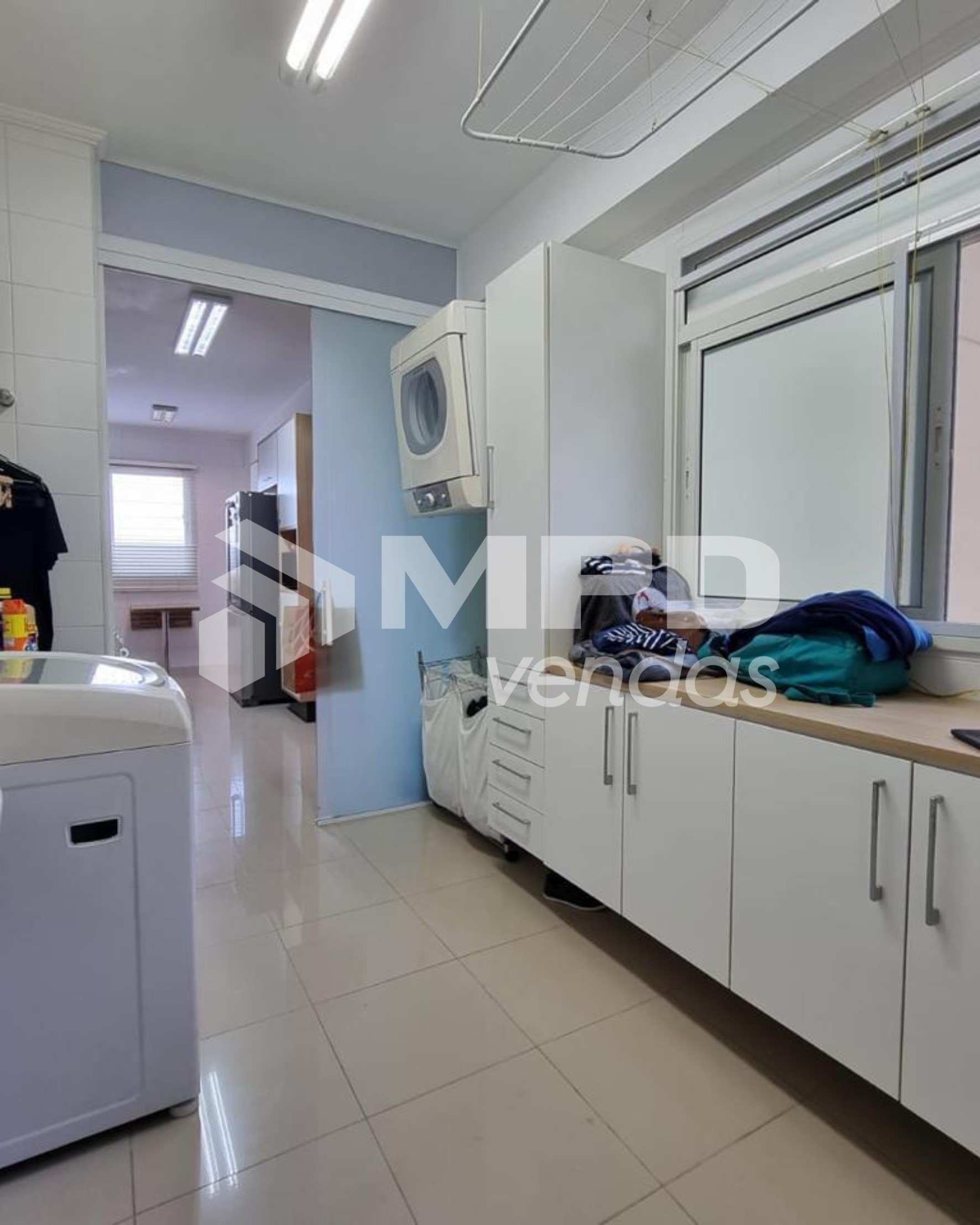 Apartamento à venda com 4 quartos, 195m² - Foto 25