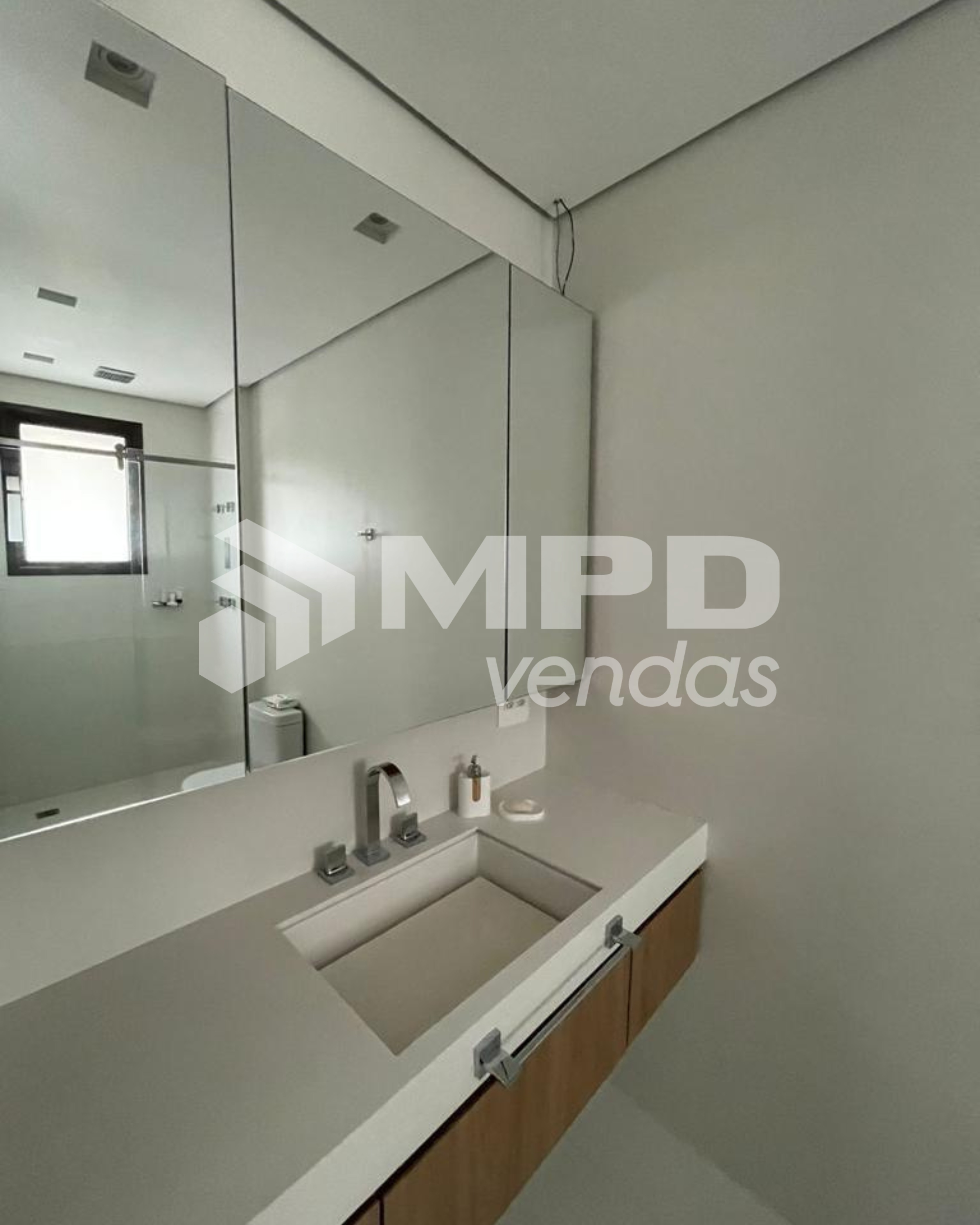 Apartamento à venda com 3 quartos, 228m² - Foto 11