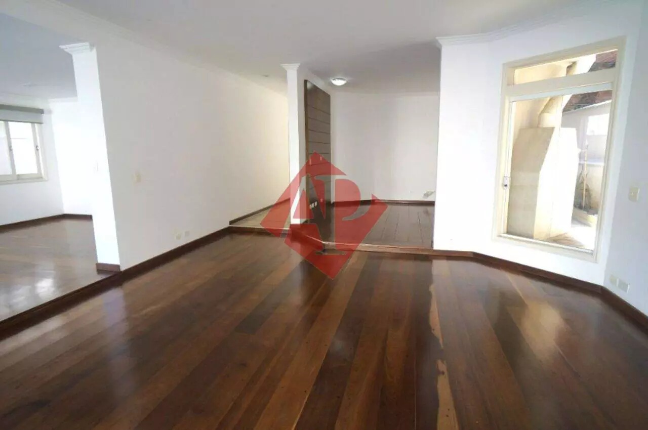 Casa à venda e aluguel com 4 quartos, 380m² - Foto 2