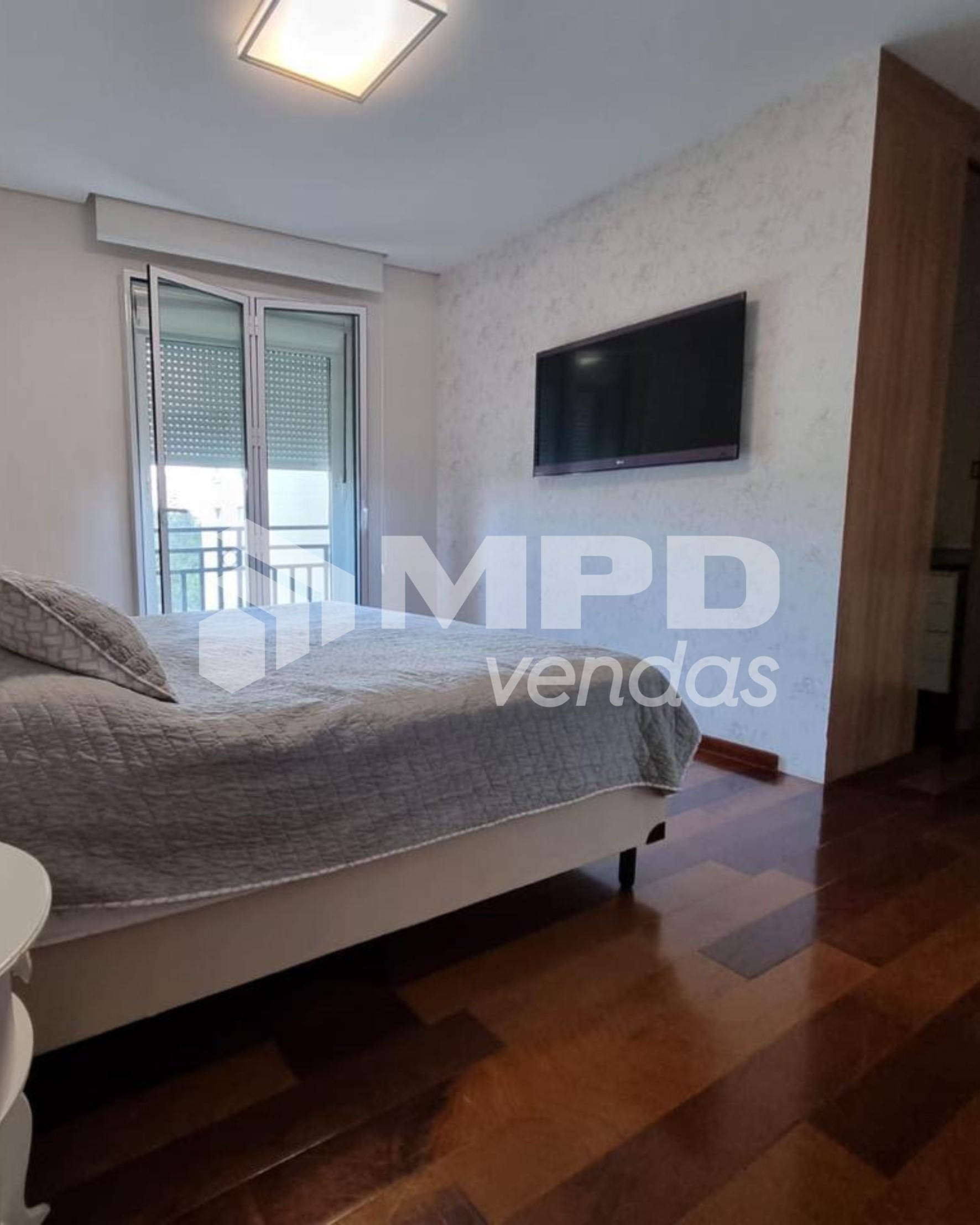 Apartamento à venda com 4 quartos, 195m² - Foto 36