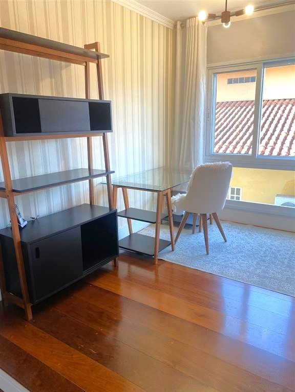 Casa para alugar com 4 quartos, 321m² - Foto 10