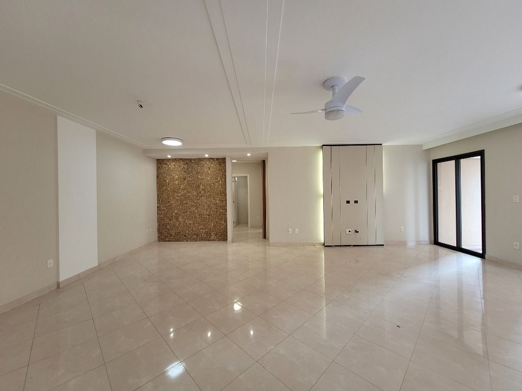 Apartamento para alugar com 3 quartos, 177m² - Foto 1