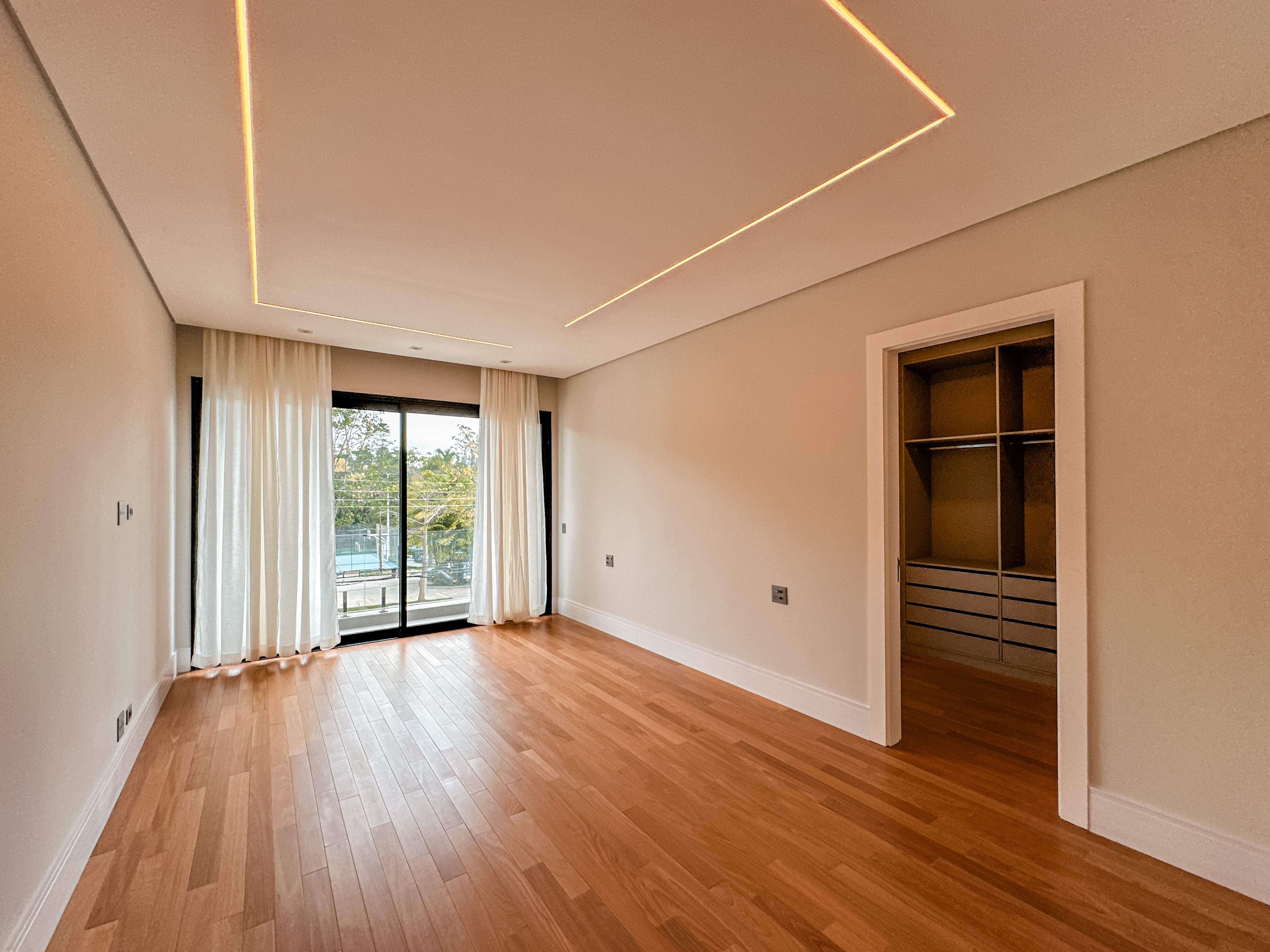 Casa à venda com 4 quartos, 560m² - Foto 18