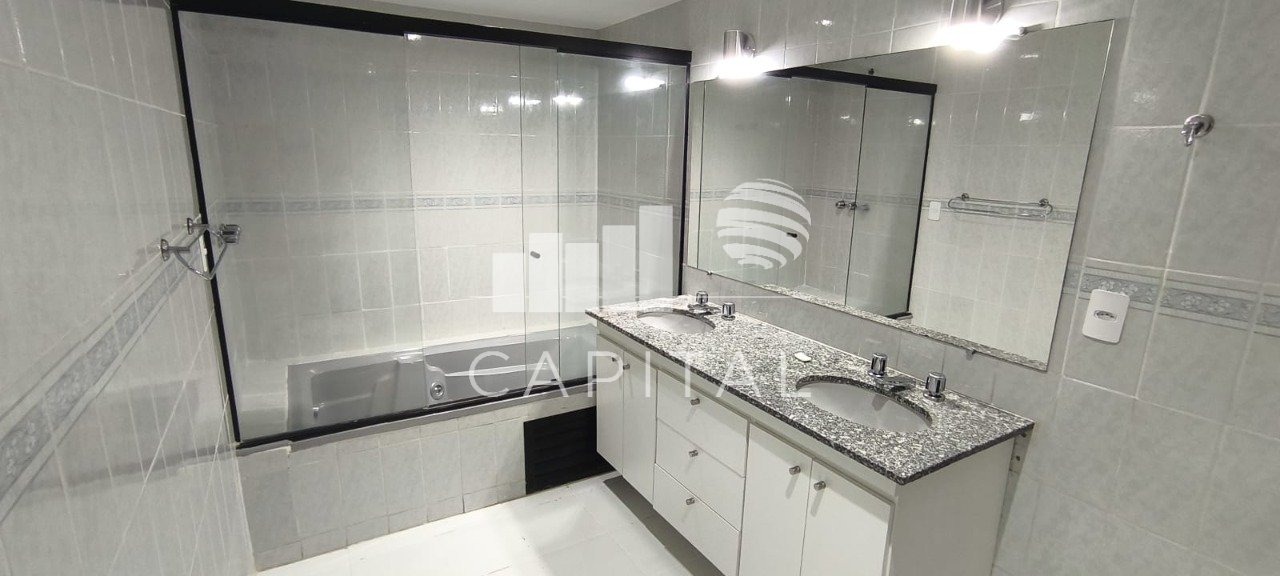 Apartamento para alugar com 3 quartos, 165m² - Foto 28