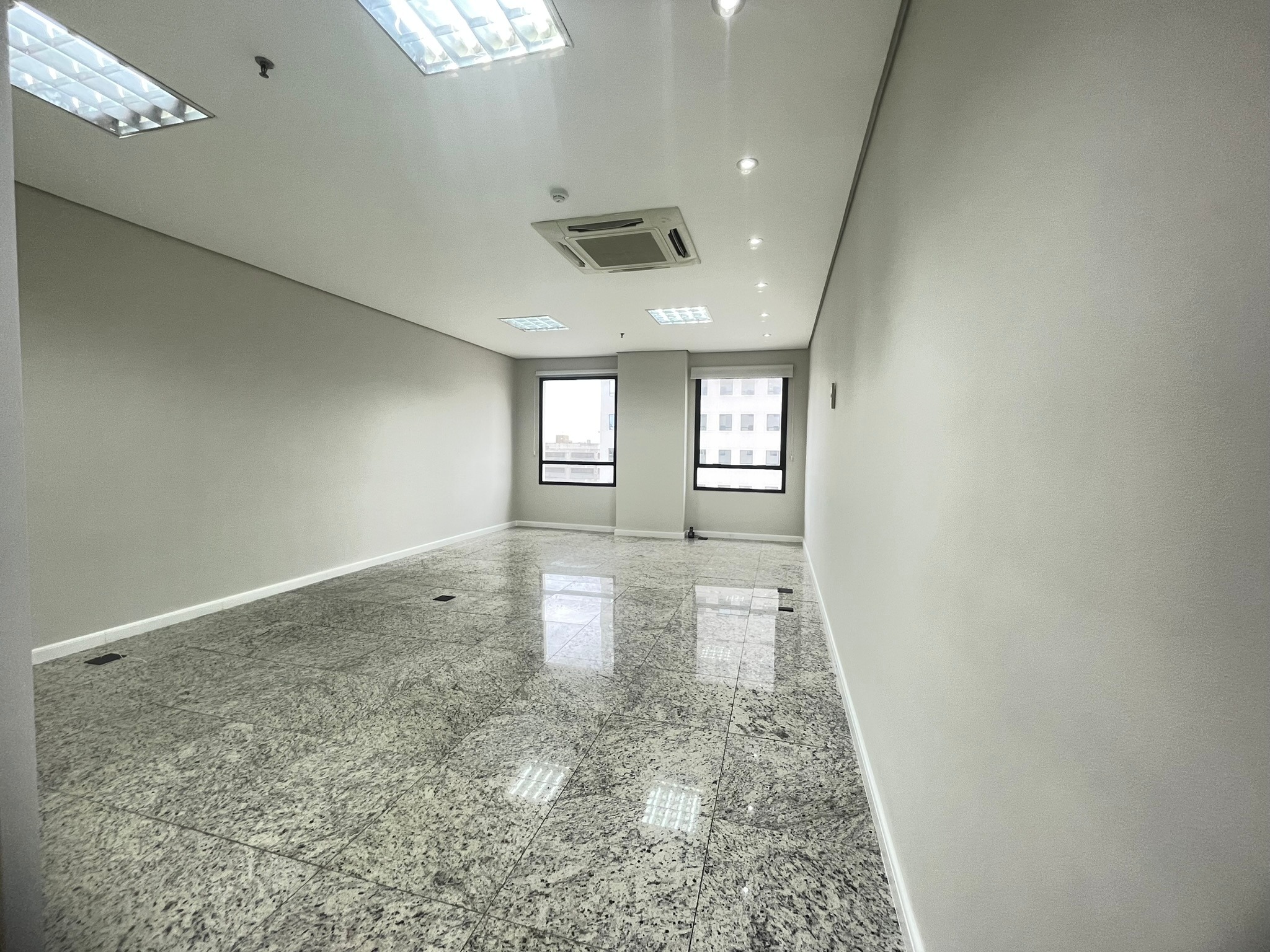 Conjunto Comercial-Sala à venda e aluguel, 48m² - Foto 8