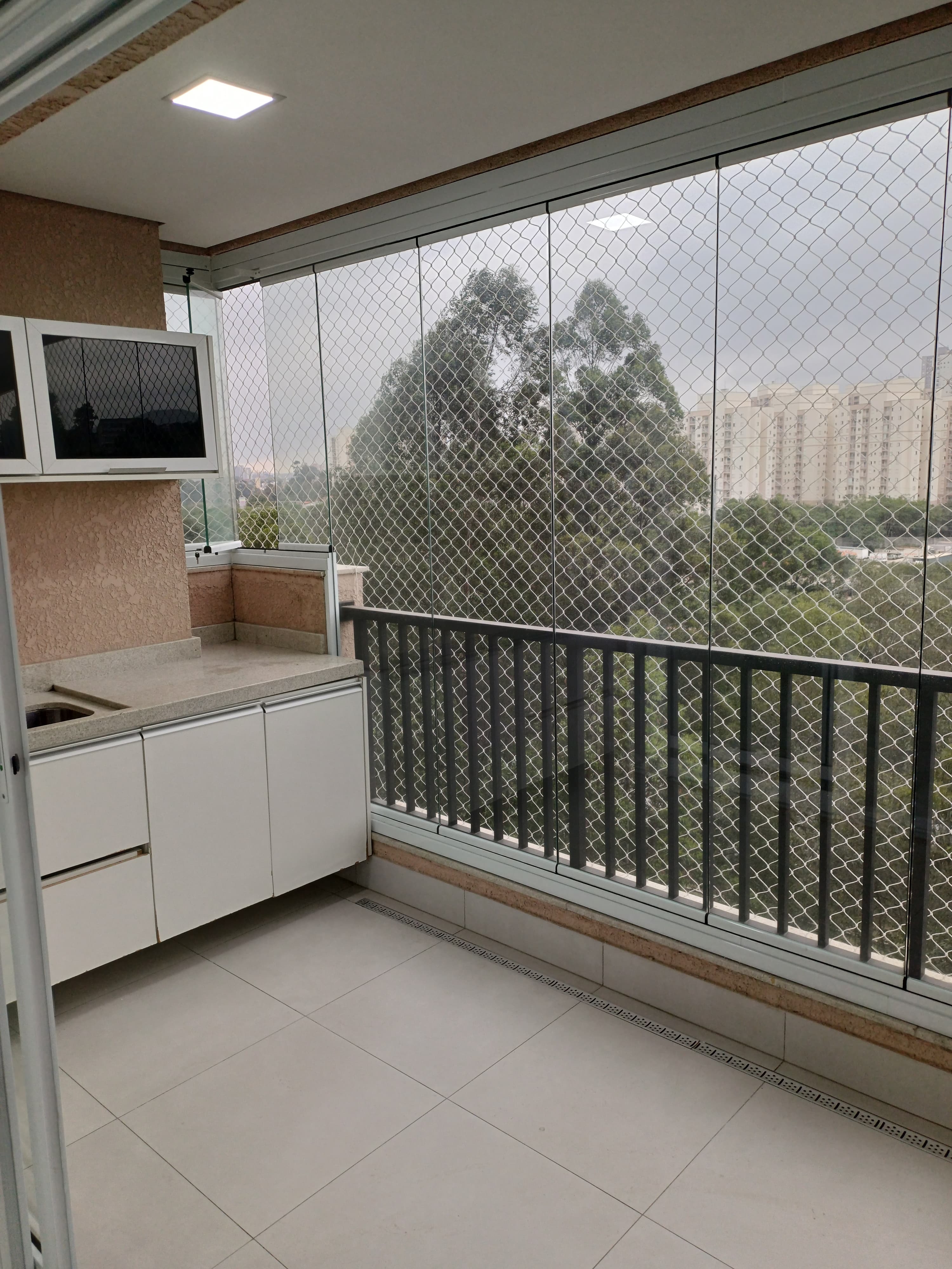 Apartamento para alugar com 3 quartos, 110m² - Foto 10