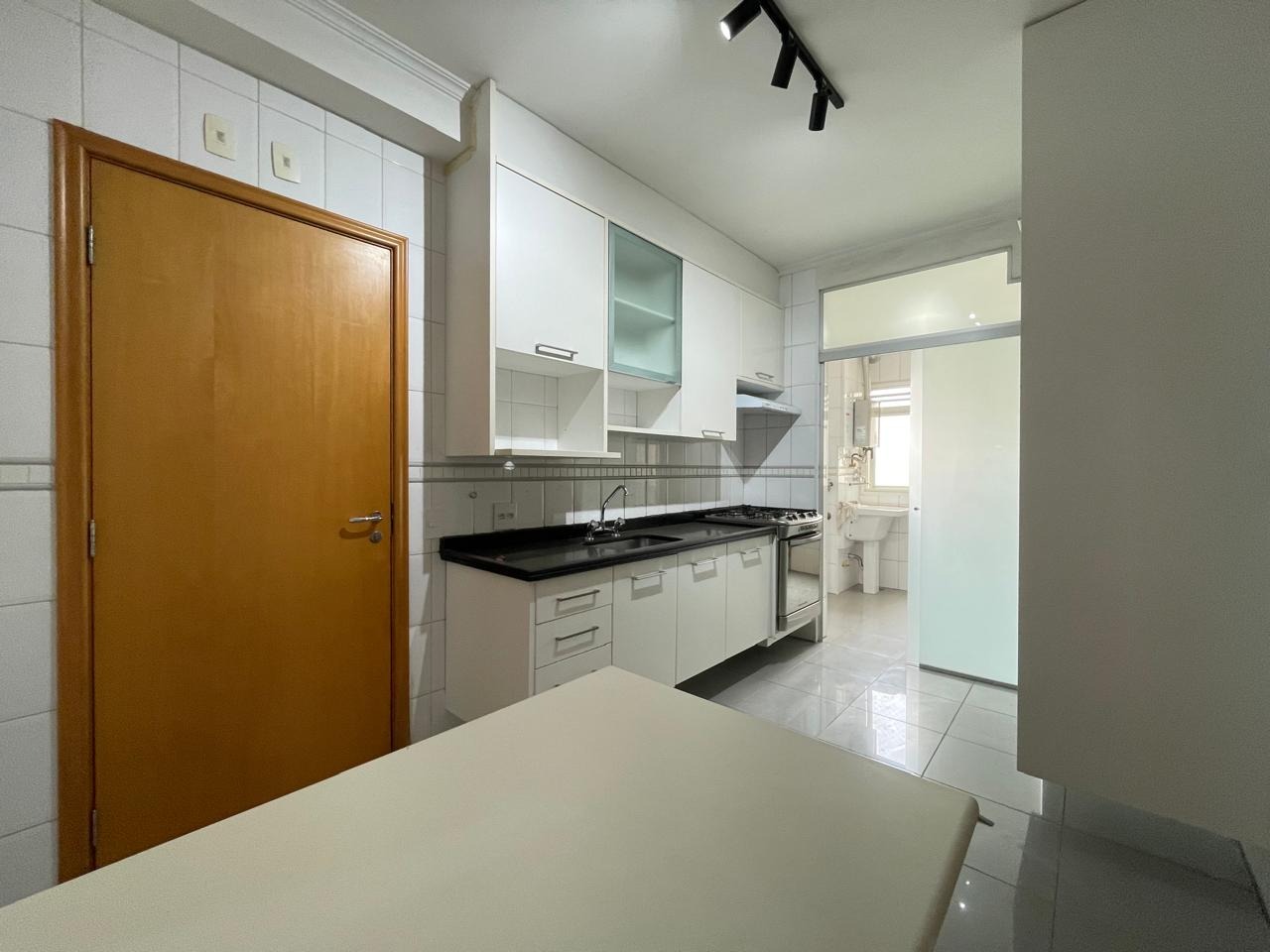 Apartamento à venda com 3 quartos, 139m² - Foto 9