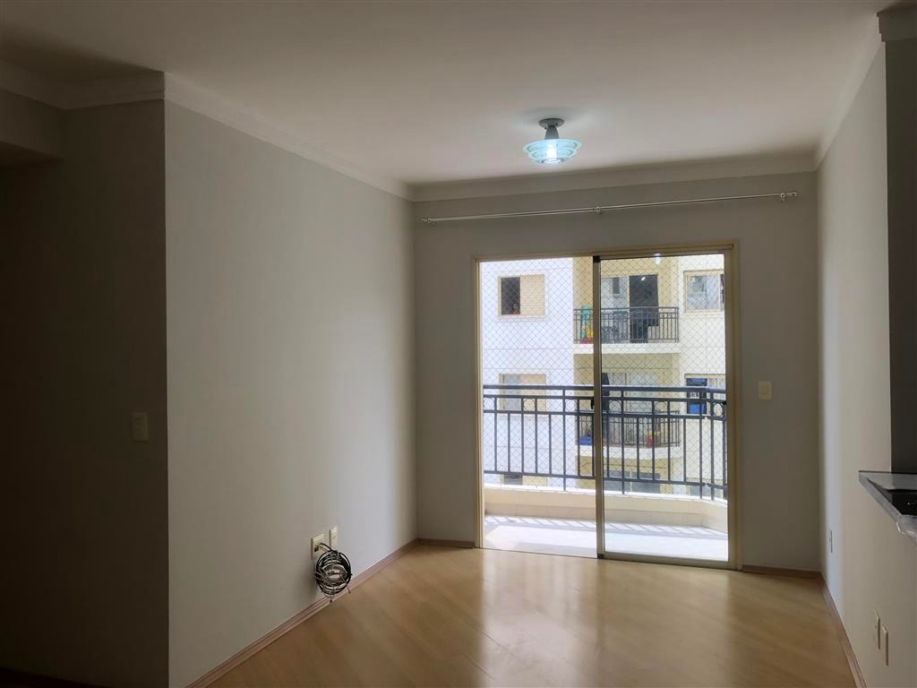 Apartamento para alugar com 3 quartos, 84m² - Foto 2