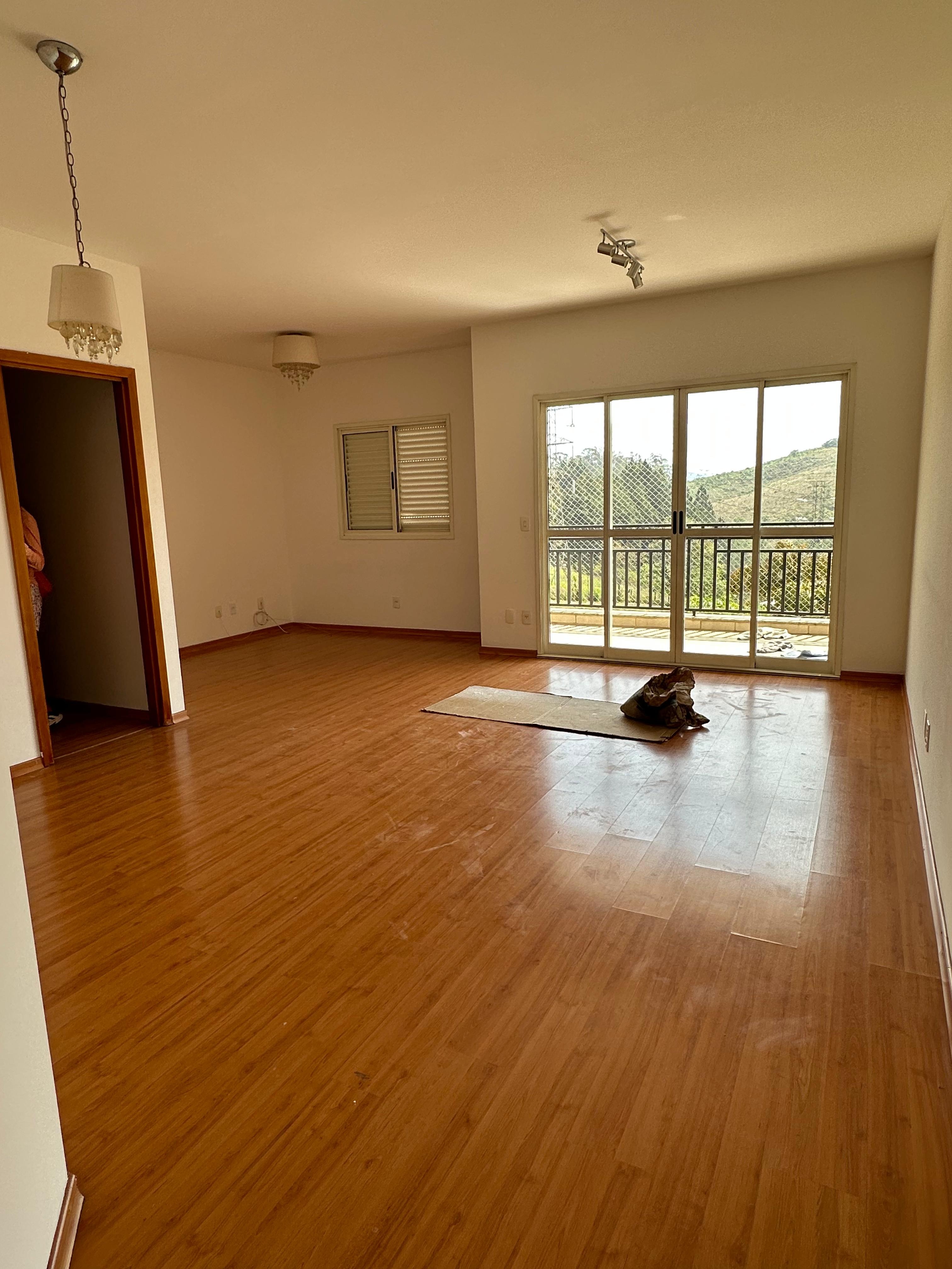 Apartamento para alugar com 2 quartos, 101m² - Foto 1