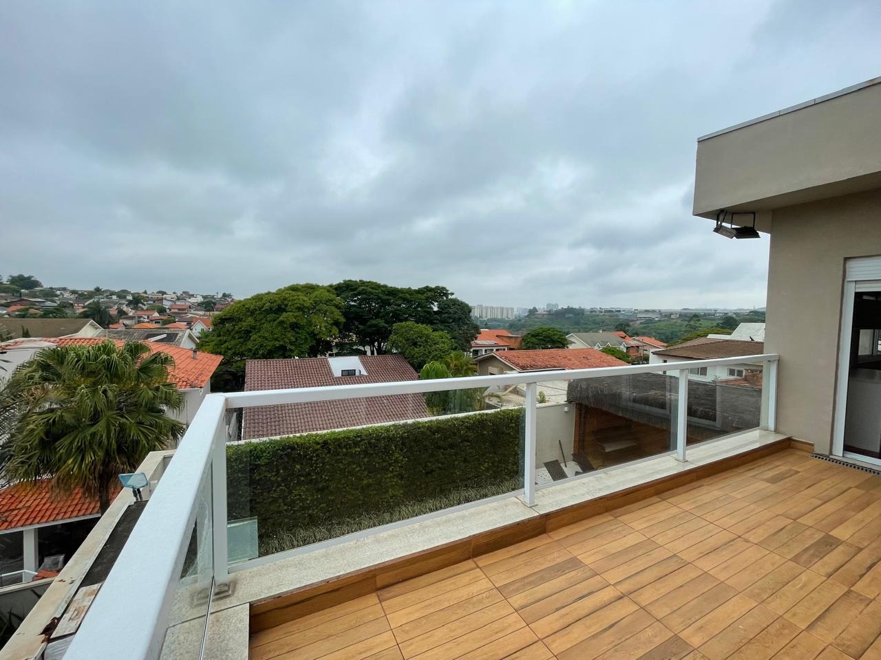 Casa de Condomínio para alugar com 5 quartos, 410m² - Foto 68