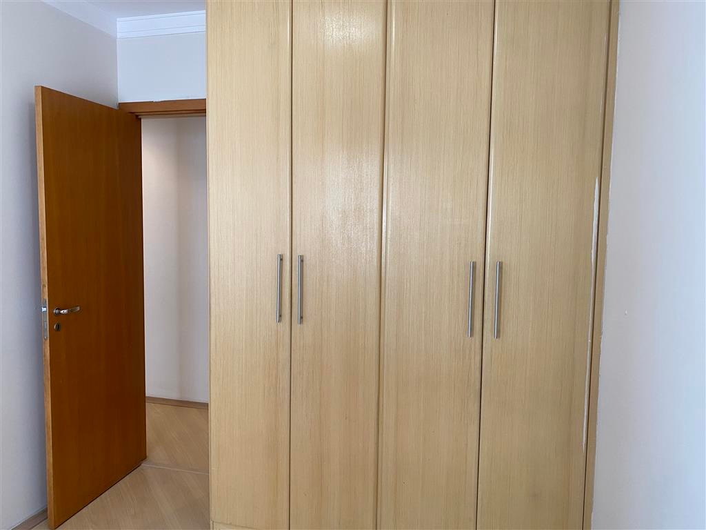 Apartamento para alugar com 3 quartos, 84m² - Foto 11