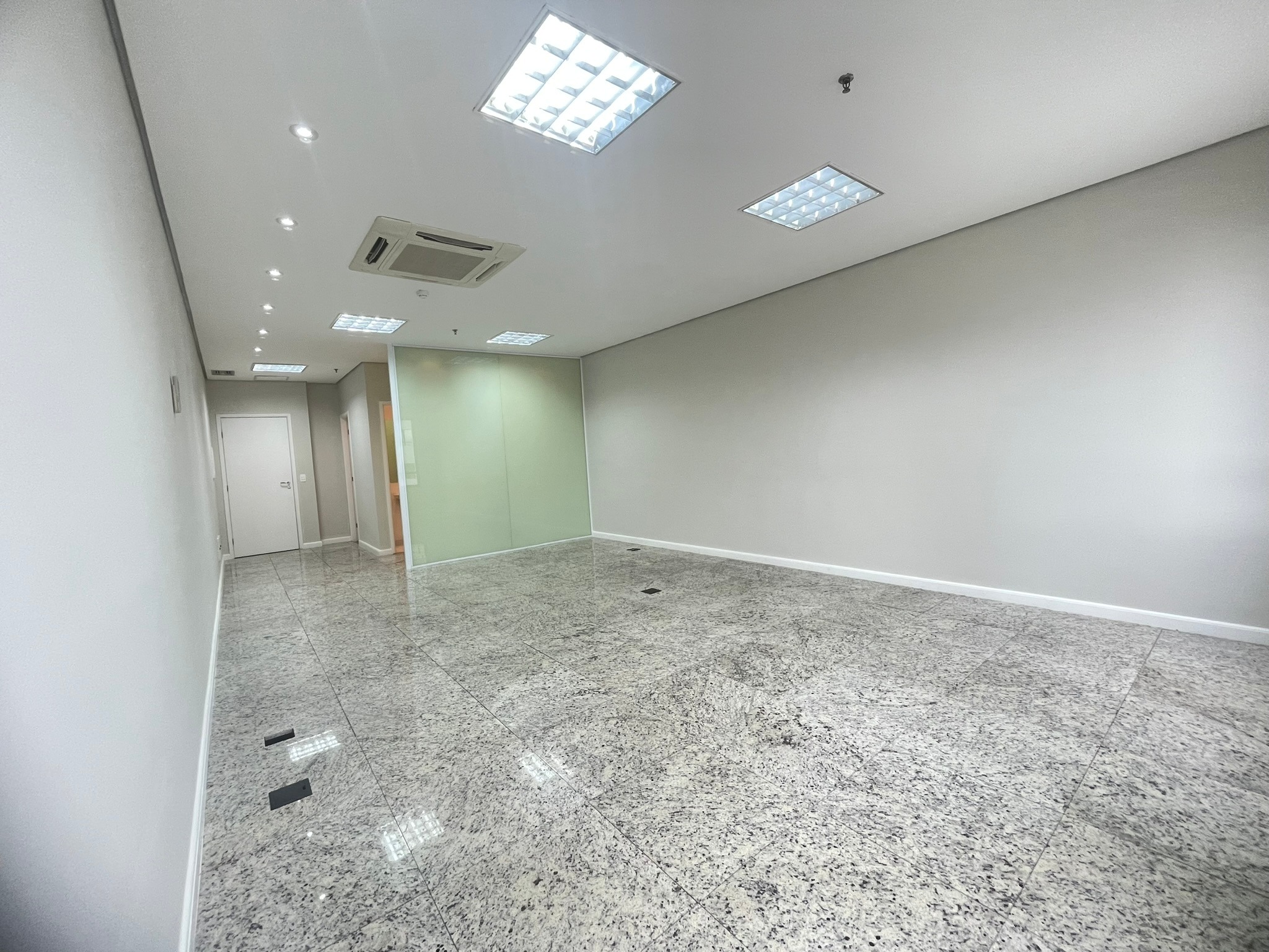 Conjunto Comercial-Sala para alugar, 190m² - Foto 21